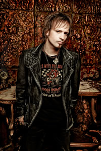 TOBIAS SAMMET